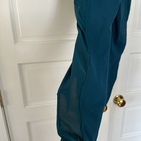 Lululemon Women's Double Day Tight 28" Leggings Pants Size 6 Dark Uniform Blue - Picture 6 of 7